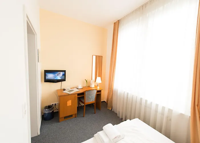 Otel Trip Goethe Messe Frankfurt 3*